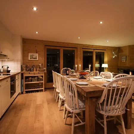 Luxury Chalet Elisabeth 아파트 *